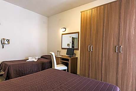 Quadruple Room with Balcony