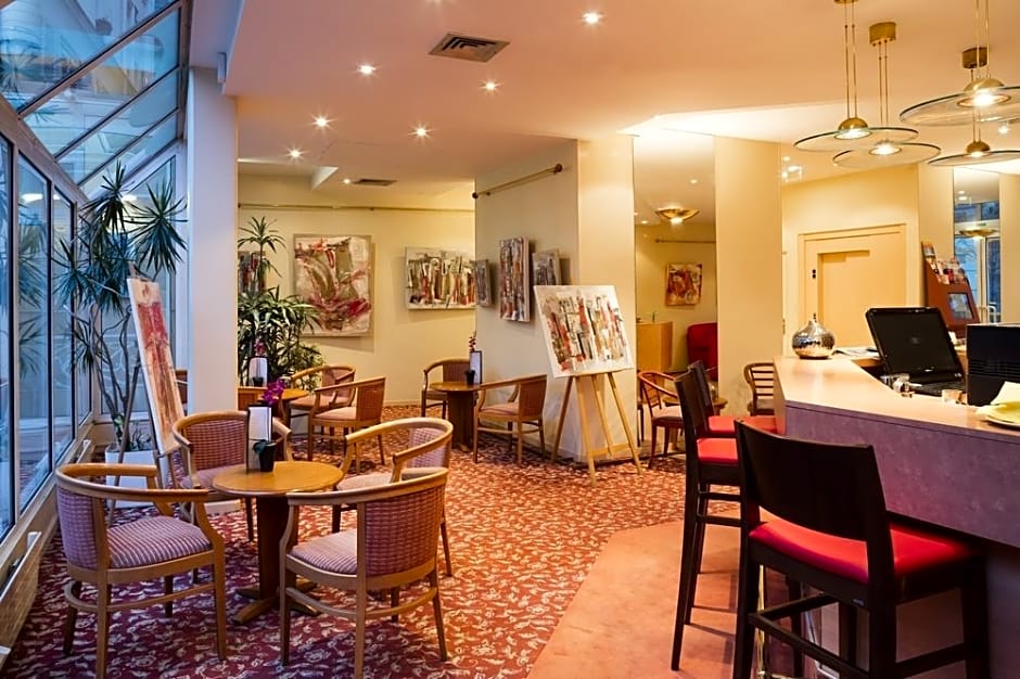 Tribe Paris Batignolles