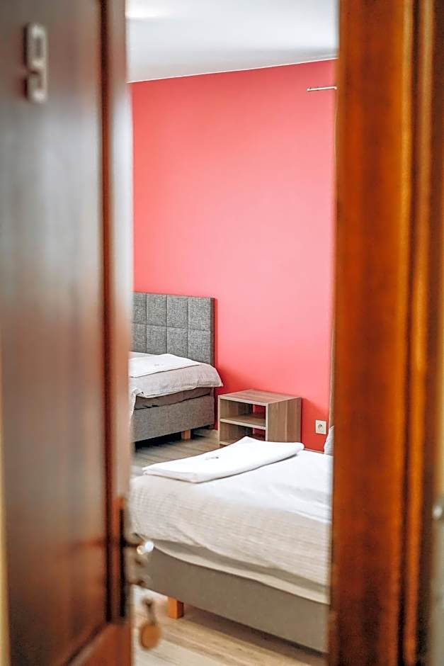 Redwood Hostel by EASY RENT Apartments
