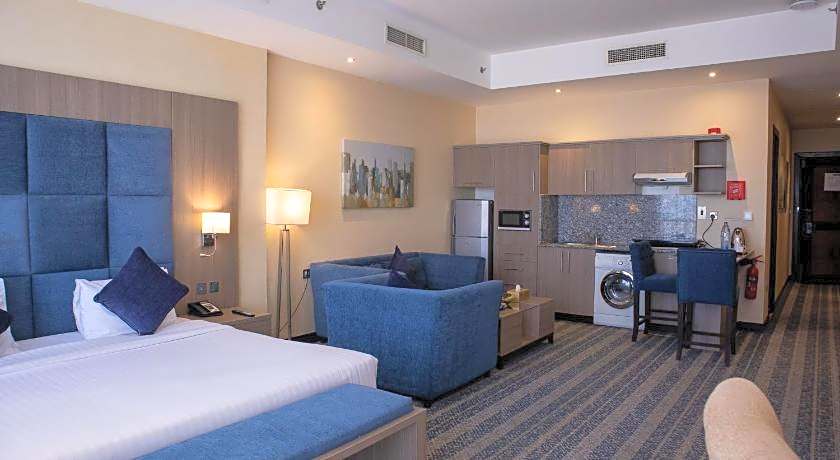 THE CASTLE PREMIUM HOTEL