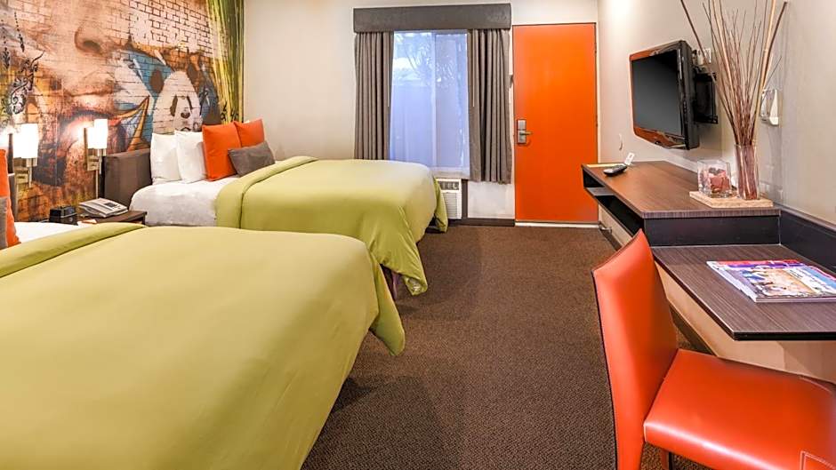 The Tangerine - a Burbank Hotel