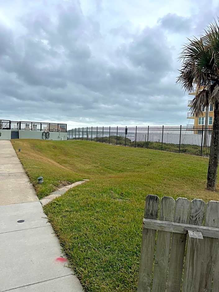 Coastal Condo on the beach at Ocean Trillium #501