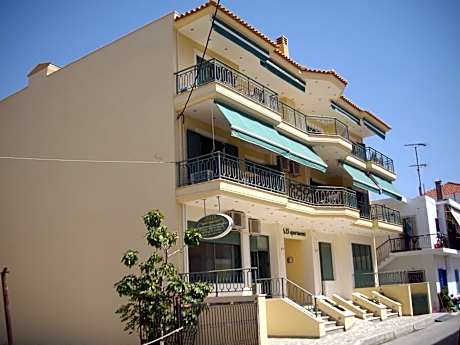Dais Apartments