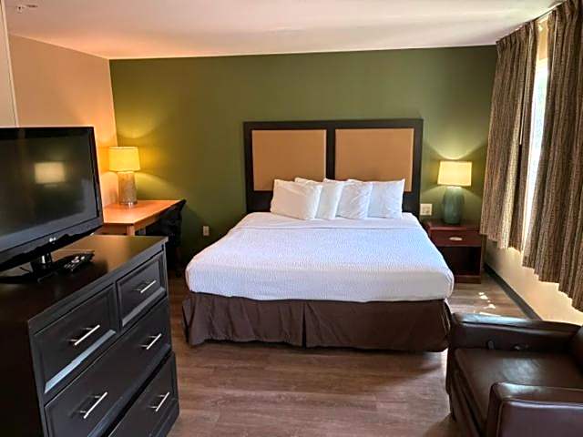 Hawthorn Extended Stay by Wyndham Irving Las Colinas
