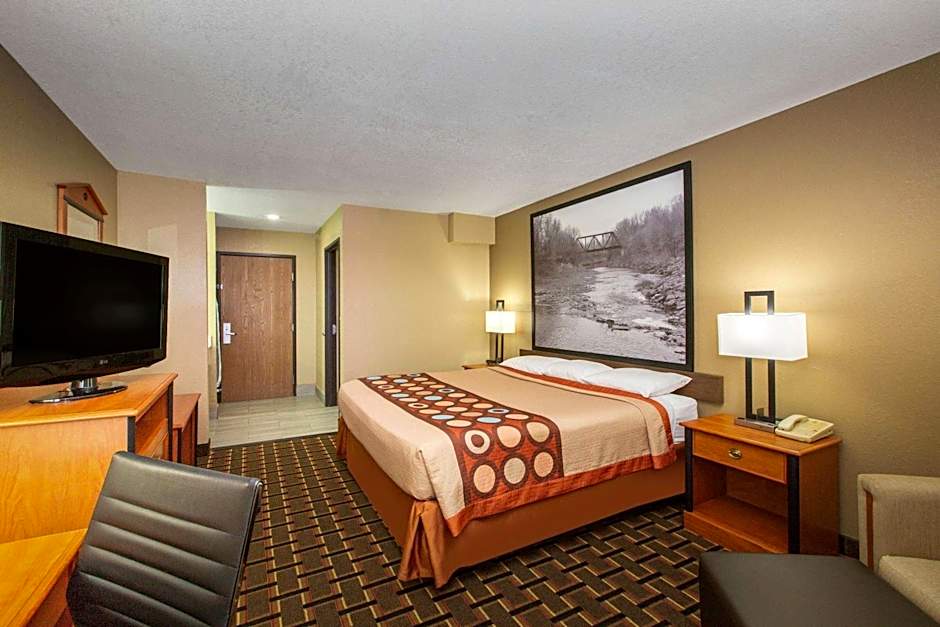 Super 8 by Wyndham Ottawa