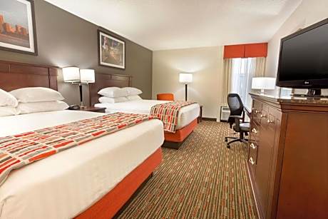 Superior Queen Room with Two Queen Beds