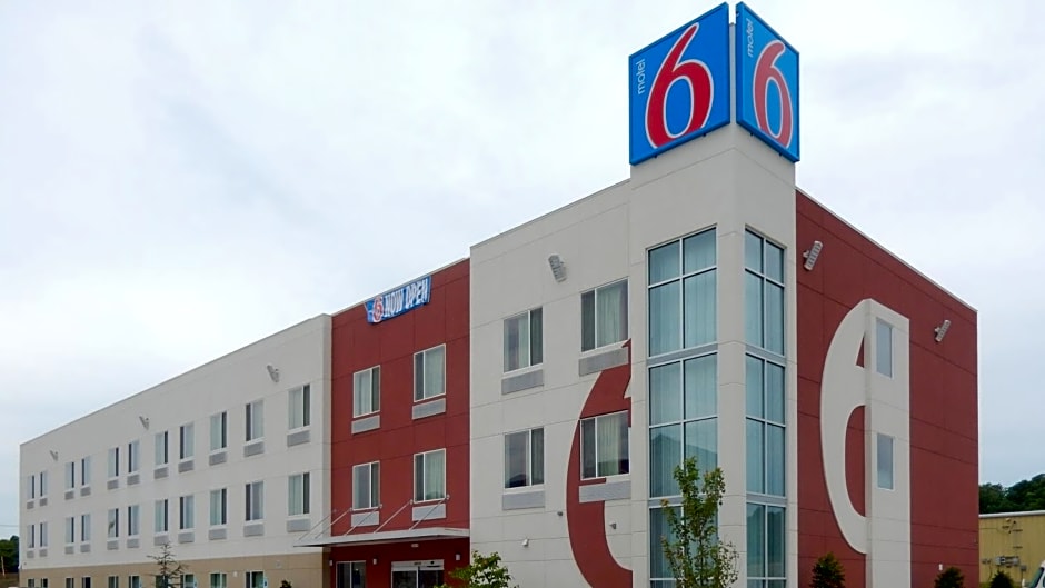 Motel 6 Tulsa, OK