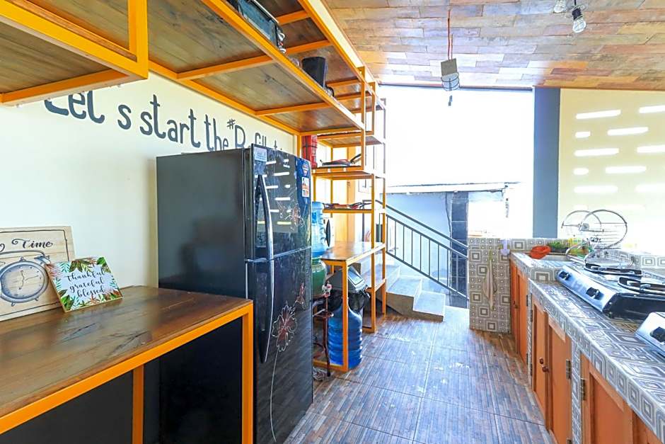 Hostel Bukit Sangcure