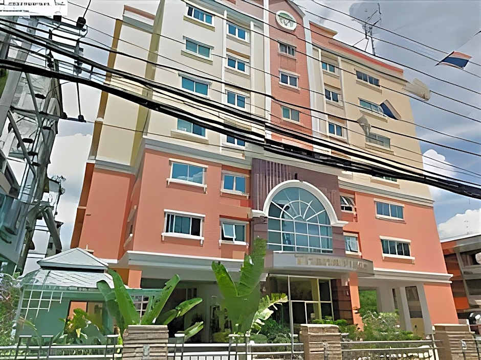 Thana Place Charunsanithwong 34