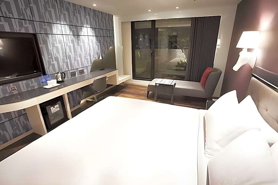 Royal Group Hotel Minghua Branch