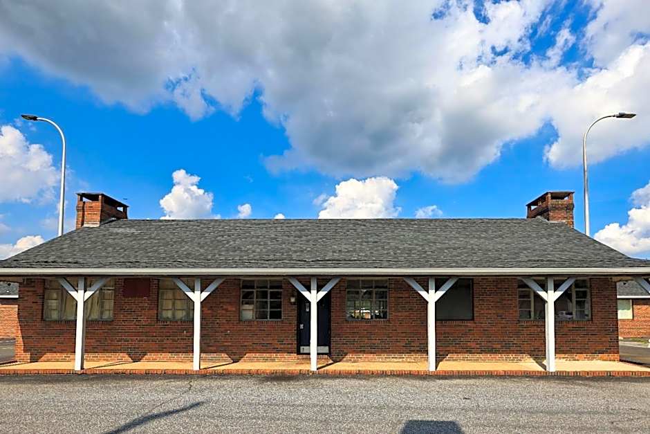 Budget Inn and Suites Mount Ephraim