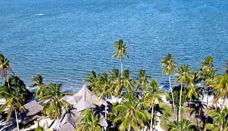 Barry's Beach Resort Pangani