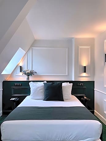 Privilege Room
