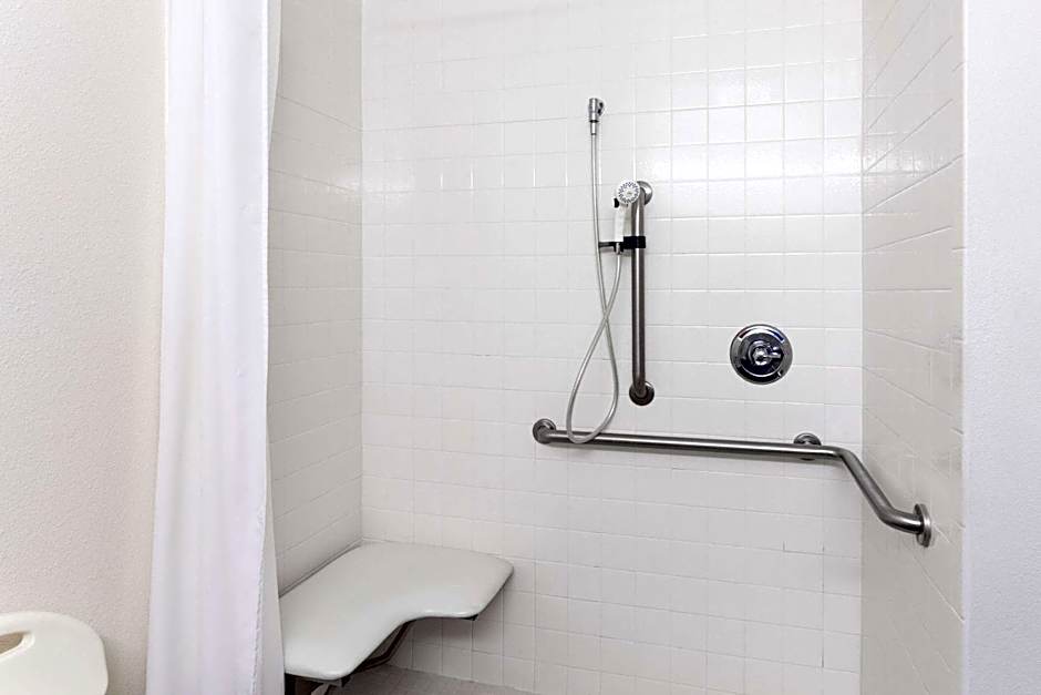 Microtel Inn & Suites by Wyndham Wellton