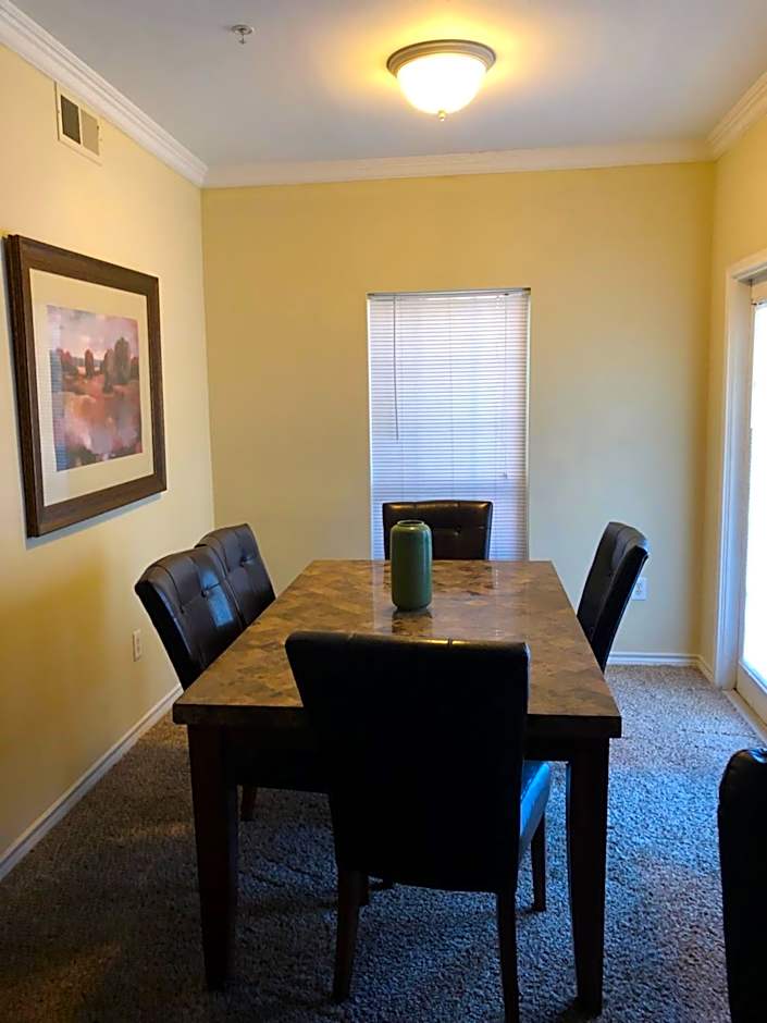 The Reside Fully Furnished Condos - Medical Stays Welcome