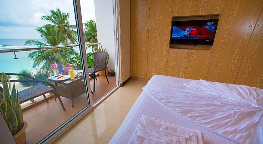 Hathaa Beach Maldives