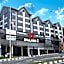 D'Elegant Suite - Emerald Avenue