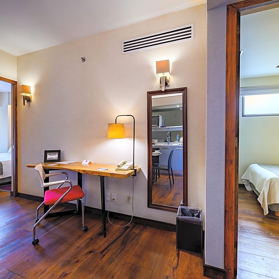 Las Suites Campos Eliseos
