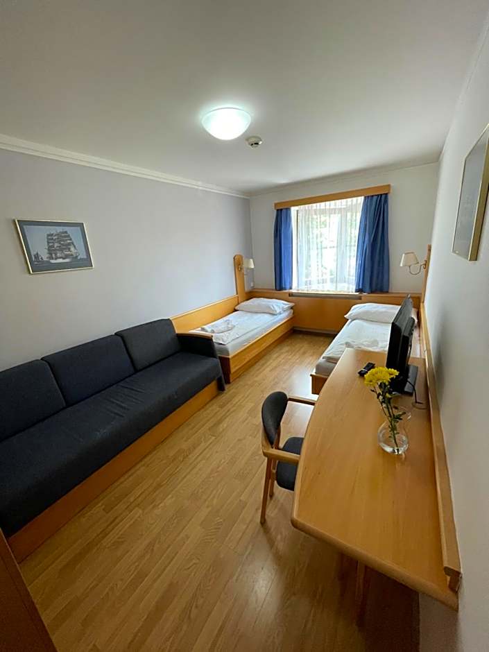 Hotel Laguna & restaurant