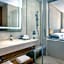 Four Points by Sheraton Shanghai, Kangqiao