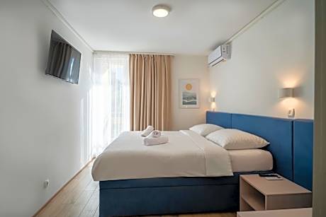 Standard Double/Twin Room with Extra Bed and Balcony