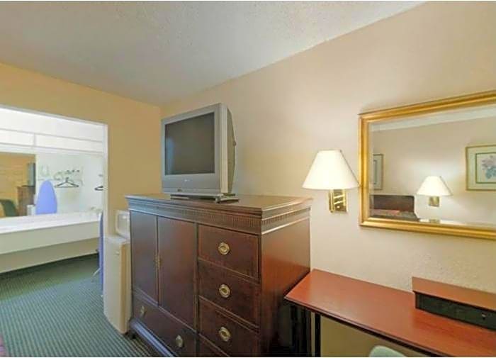 Americas Best Value Inn Laredo