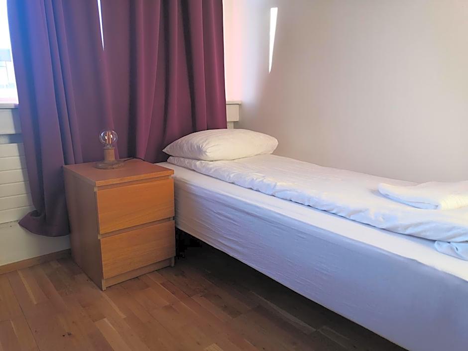 101 Guesthouse Hotel