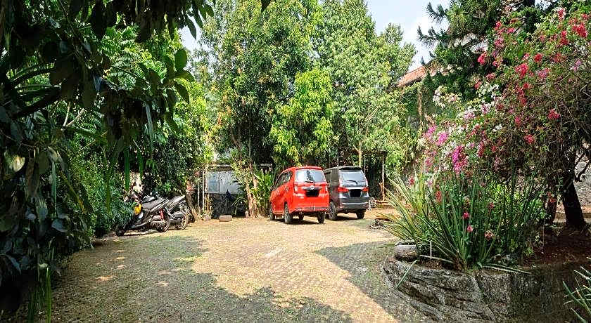 Capital O 93279 Asyoka Penginapan Pasutri