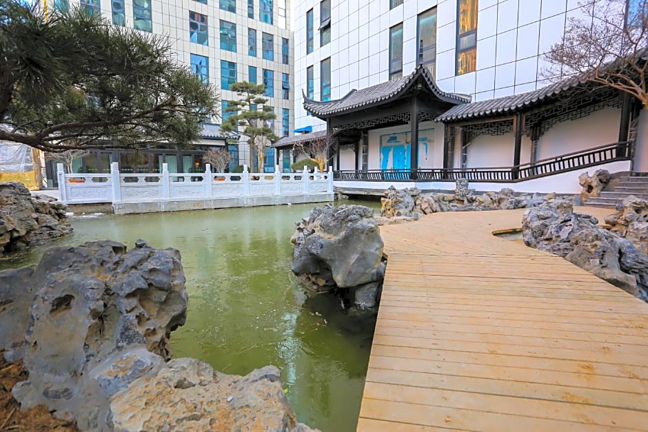 Holiday Inn Express Linyi Riverside By IHG