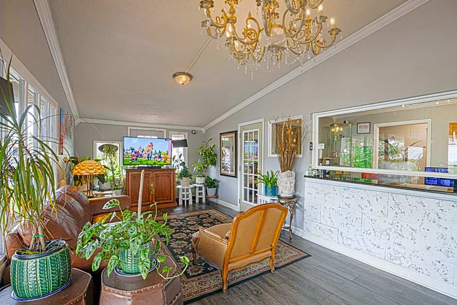 Liberty Garden Inn by OYO Kissimmee near Disney World