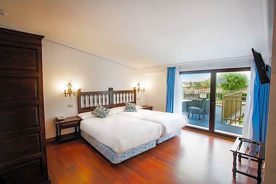 Hotel Conde Rodrigo II by eme hoteles