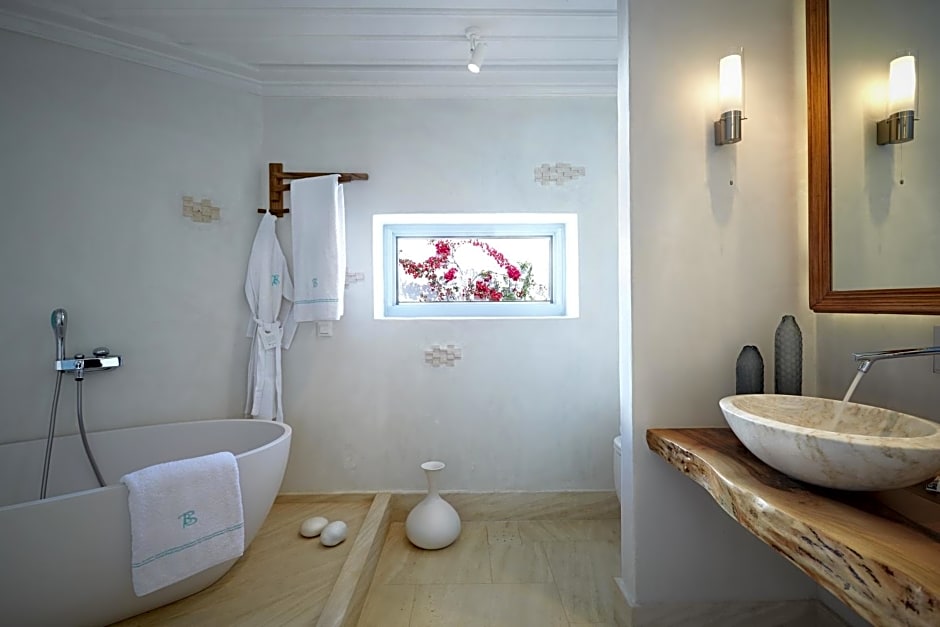 Belvedere Mykonos - Waterfront Villa & Suites