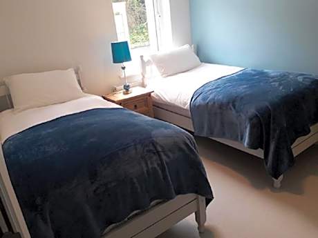 Twin Room with Private Bathroom