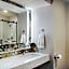 St Charles Coach House, Ascend Hotel Collection