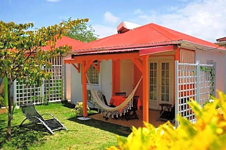 Bungalow with Garden View