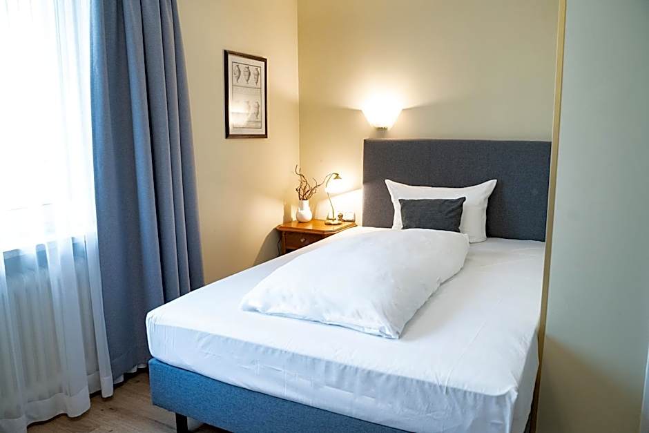 Hotel Altmünchen by Blattl