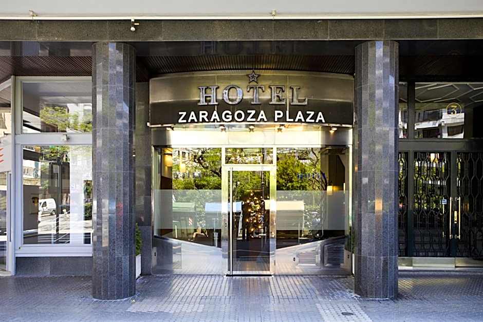 Hotel Zaragoza Plaza