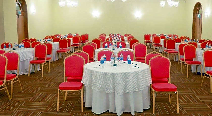 Acron Candolim Regina