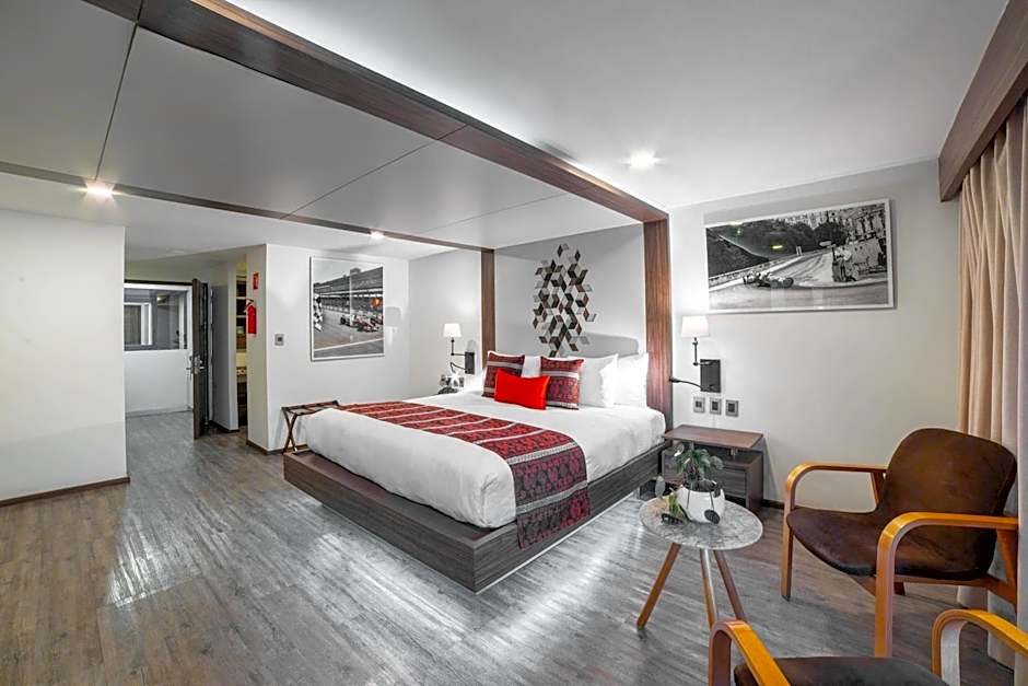 Flow Condesa - Adults Only