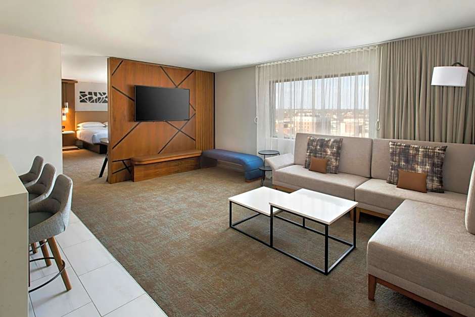 Foto 1 av 4 av 2 Queen Beds Suite