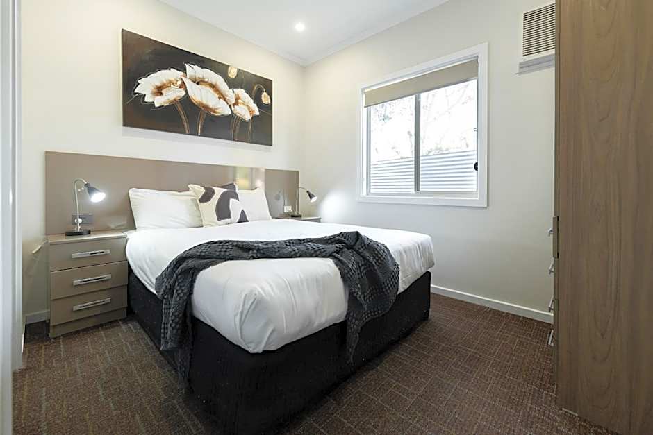 Highway 1 Holiday & Lifestyle Park