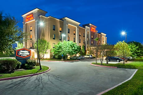 Hampton Inn & Suites Austin South Buda
