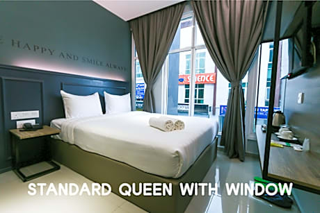 Standard Queen Window