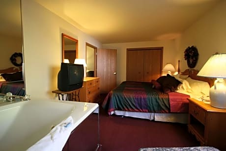 Suite-1 King Bed, Non-Smoking, Separate Bedroom, Sofabed, Theme Room, Microwave And Refrigerator, Wi-Fi, Continental Breakfast