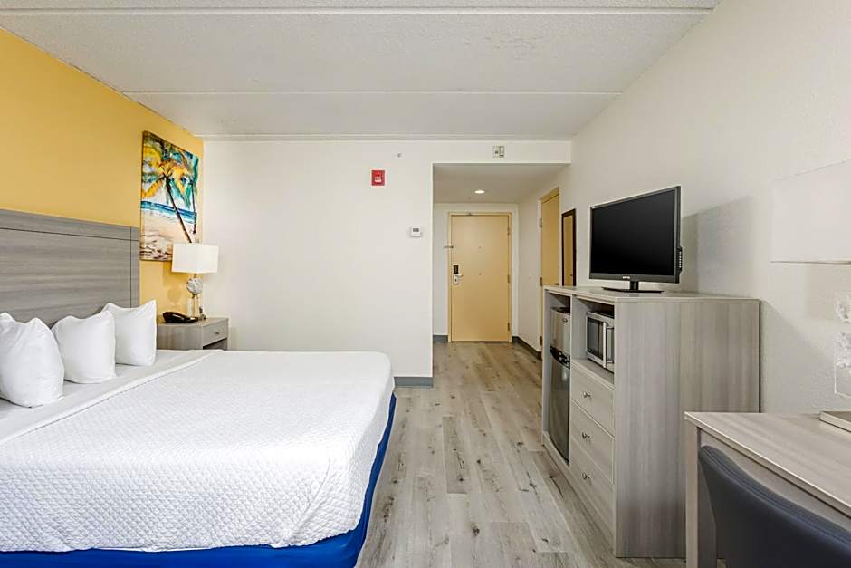 Hutchinson Island Hotel and Suites