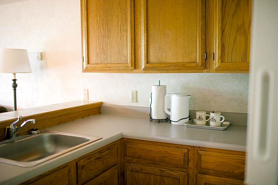 Friday Harbor Suites