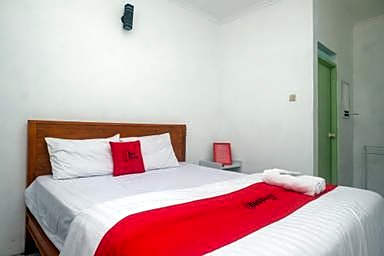 RedDoorz Syariah Near UMY Yogyakarta 2
