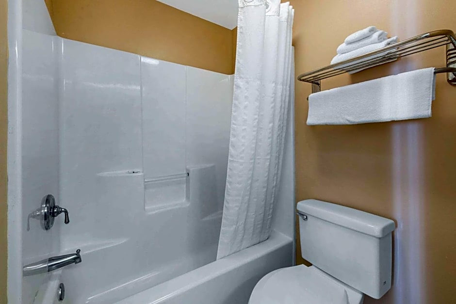 Quality Inn Palm Bay - Melbourne I-95