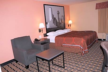 Super 8 by Wyndham Farmers Branch/North Dallas