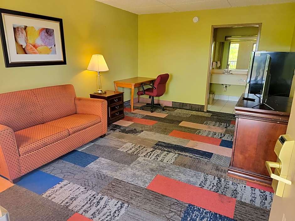 Studio 9 Inn & Suites